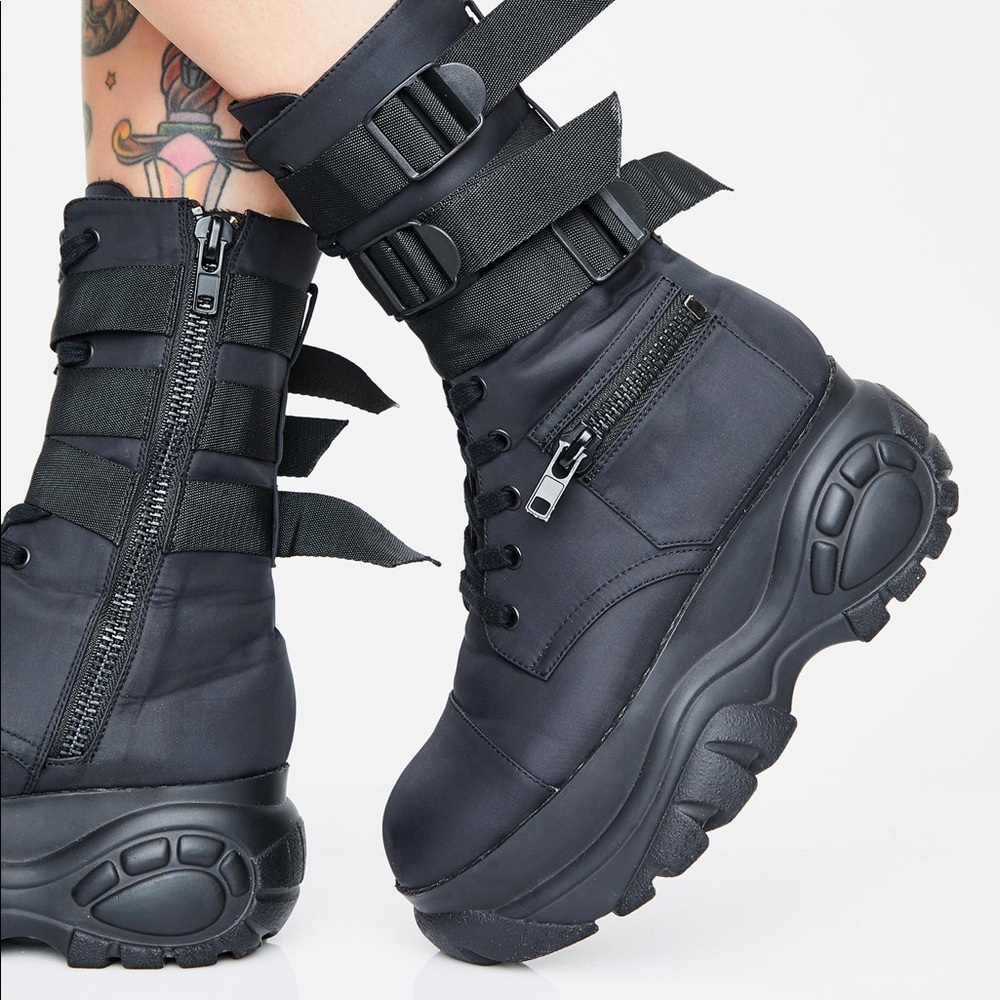Mad Hustle combat boots